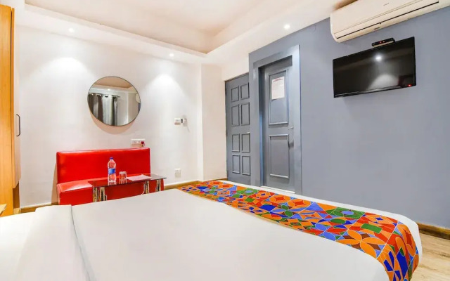 OYO Townhouse 152 Sarat Colony