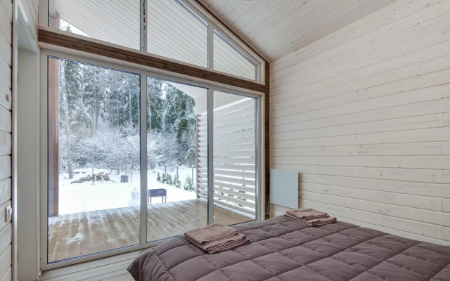 Дом на Вишневой улице, 8