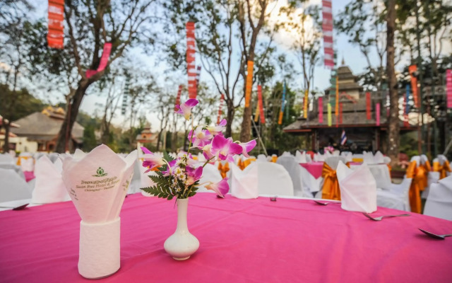 Suan Bua Hotel & Resort