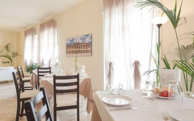 Bed and Breakfast Happiness