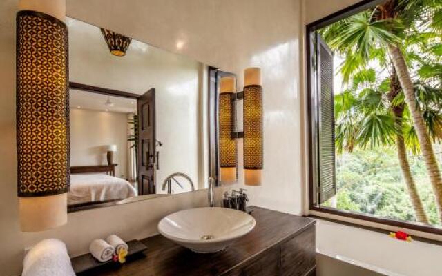 Villa Naga Putih