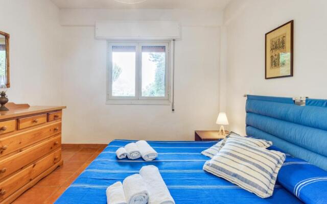 Scopello Flat with Panoramic Courtyard and Parking