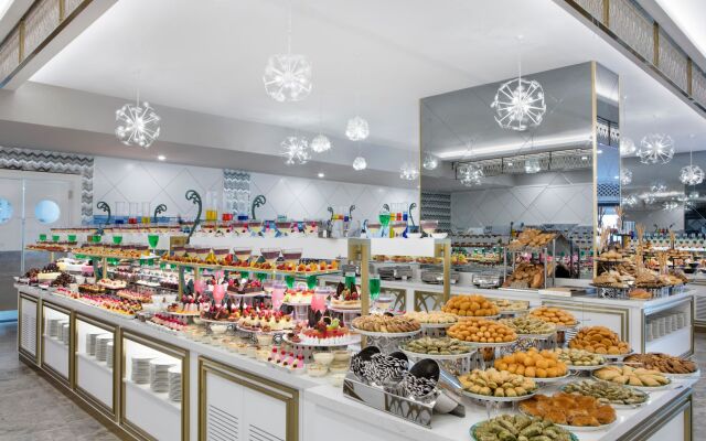 Granada Luxury Beach 