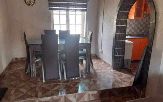 Remarkable 2-bed Apartment in Lagos