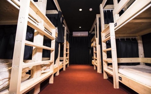 Guest House Hiroshima Mangetak - Hostel
