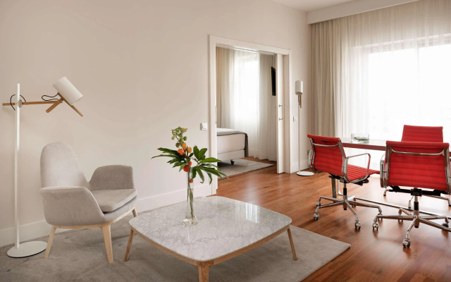 NH Collection Madrid Colón