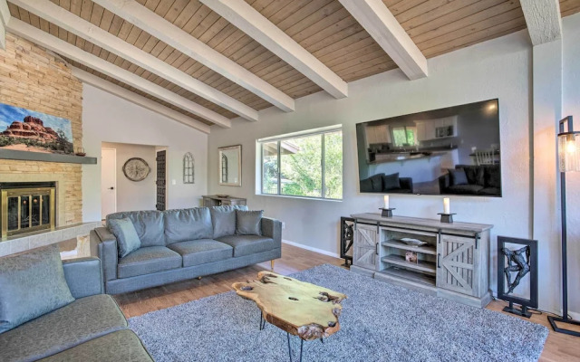 Swim Spa & Private Tavern: Sedona Hideaway!