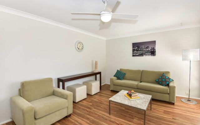 The Noraville House - Large Family Home