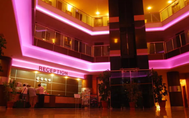 Club Side Coast