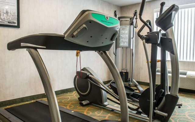 Red Roof Inn Pittsburgh - McKnight Rd