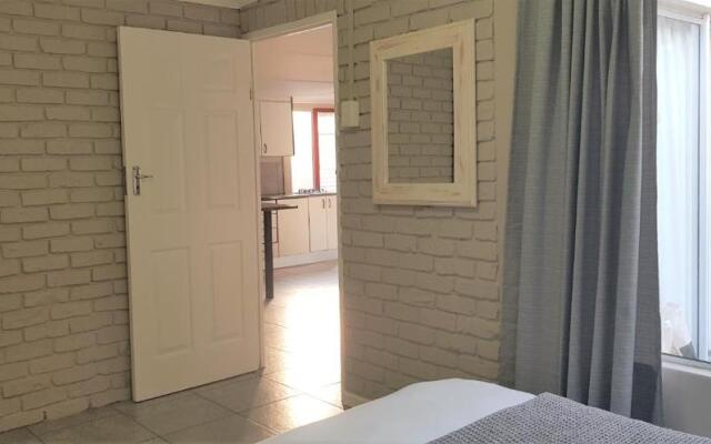 Kelzane Self-Catering