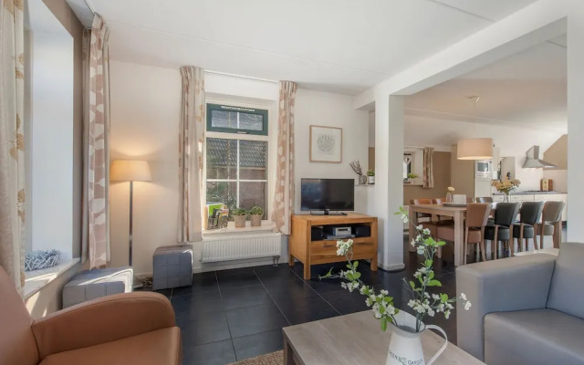 Comfortable, two Bathroom Holiday Home, in a Nature Reserve