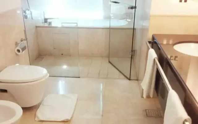 Luxury Address Res Dubai Marina 1BR-2514