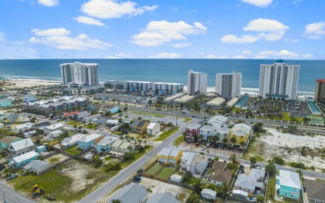 6400 Beach Dr - Seabatical A