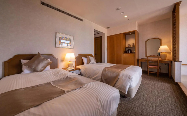 Ooedo Onsen Monogatari Premium Saikaibashi