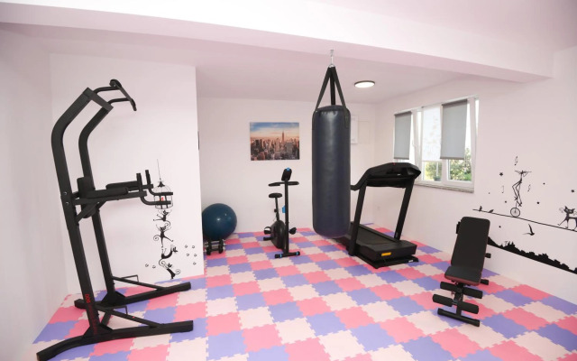 Apartments Lidija - see view with private hot tub and split level apartment with garden