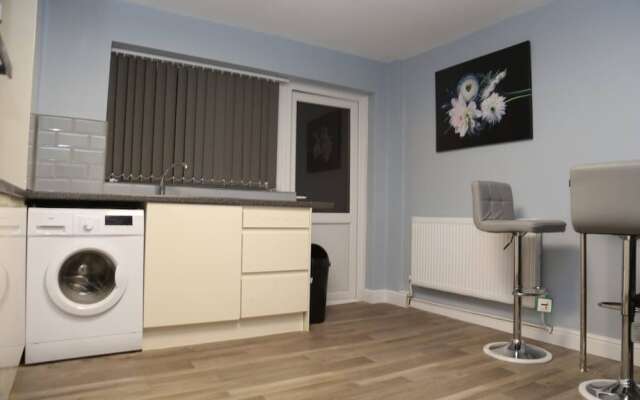 Room in House - A A Guest Room7