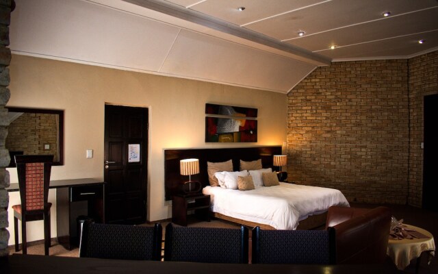 Waterfront Country Lodge