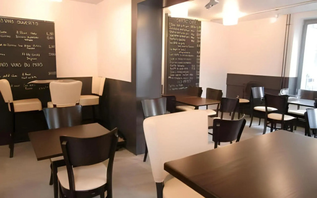 Hôtel au Boeuf Rouge