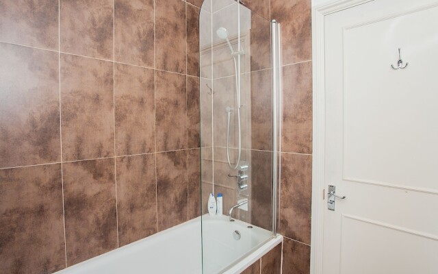 1 Bedroom Flat In Vibrant Brixton