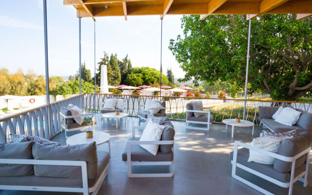 Ozadi Tavira Hotel