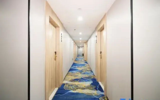 Starway Hotel（small West Lake Hotel）