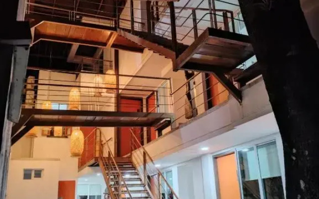 Treehouse 1959 Hotel
