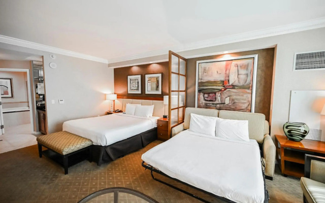 StripViewSuites at Signature