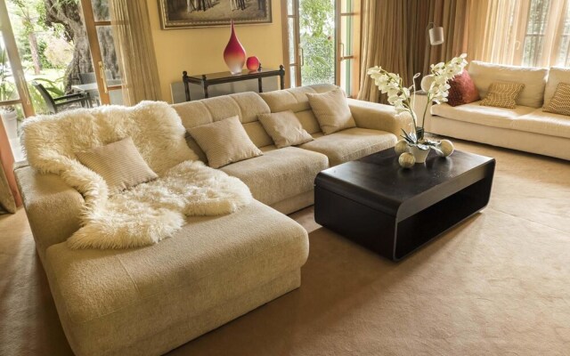 Selena - Luxurious Villa in Marbella Hill Club