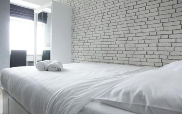Modern and Comfortable Studio Apartment Springlake Summarecon near Summarecon
