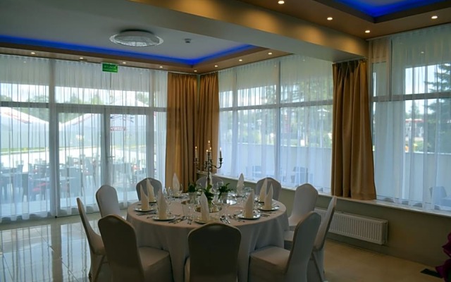 Hotel Biały