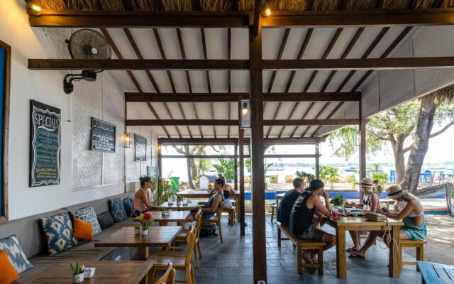 Bale Sampan Bungalows