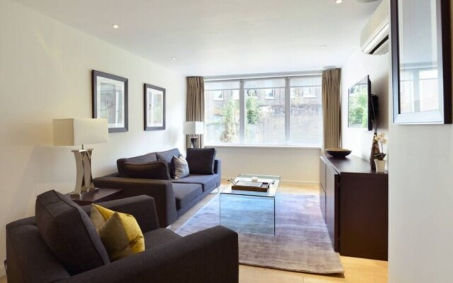 Modern 2 Bed Flat in the Heart of Kensington