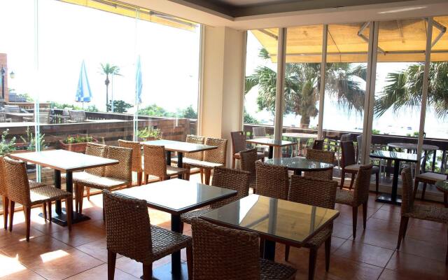 Haku Beach Days Inn