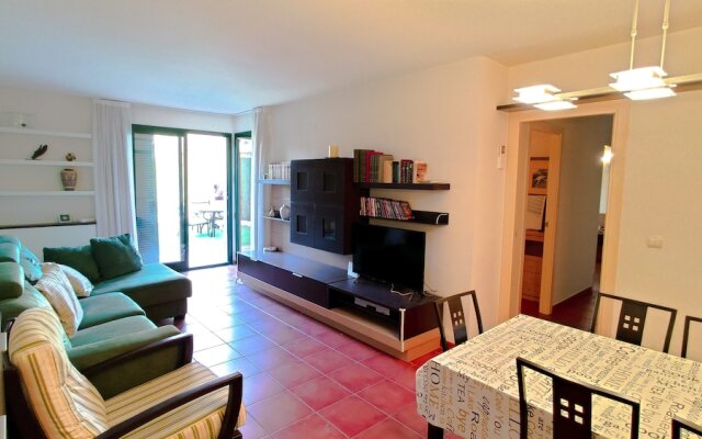 Bajo con Acceso Directo a la Piscina MSJ70