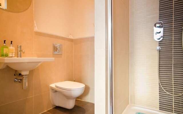 Gresham House 2-bed