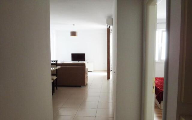 White Residence Luxury Apartments