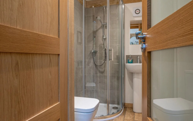 Badgers Rest With hot tub Option - see Extras