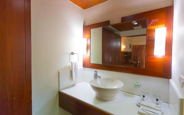 Hotel Devaragam