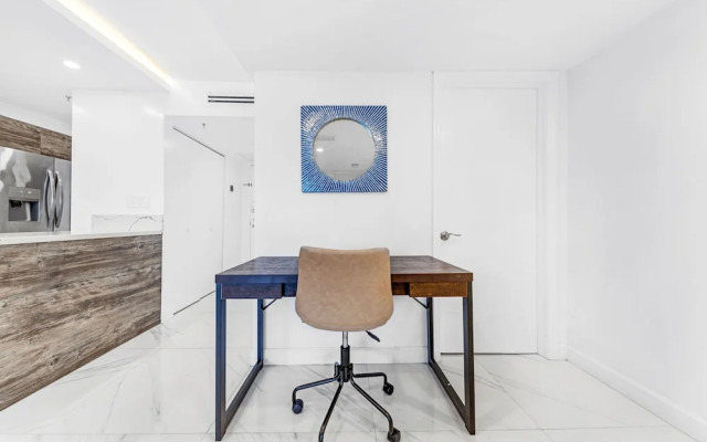 Serene and Modern Apartment Centrally Located