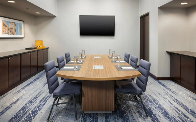 Courtyard by Marriott Chicago Magnificent Mile