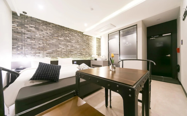 Le Idea Hotel