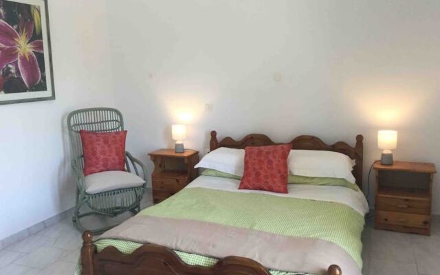 Relaxing Retreat in Chalikounas: Apartment