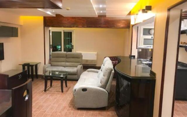 Tohfa Luxury Apartment