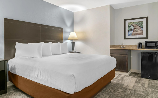 Best Western Lakewinds