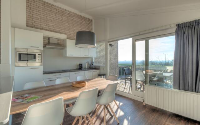 Restyled 2 Bathroom Holidayhome, sea Within Walking Distance