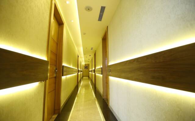 OYO 9319 Hotel Gurveer Royal