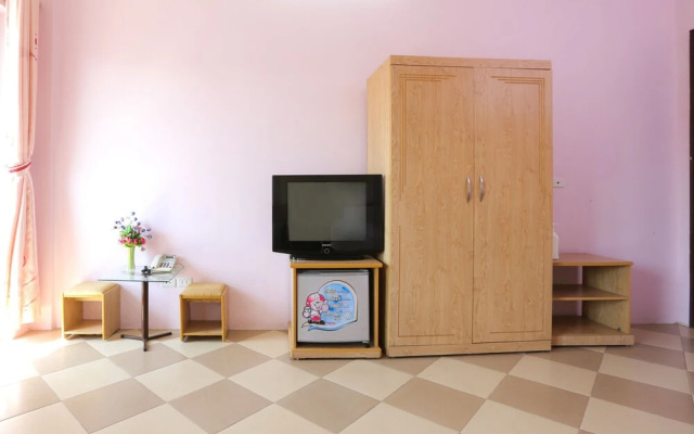 OYO 593 Bach Duong Hotel