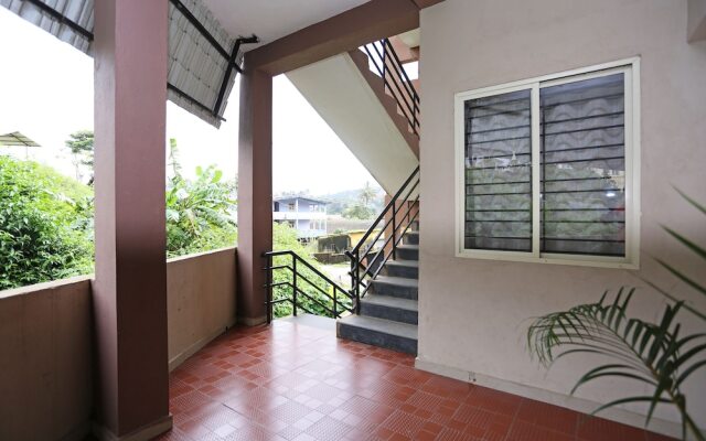 OYO 9376 Home Cozy 2 BHK Madikeri Fort