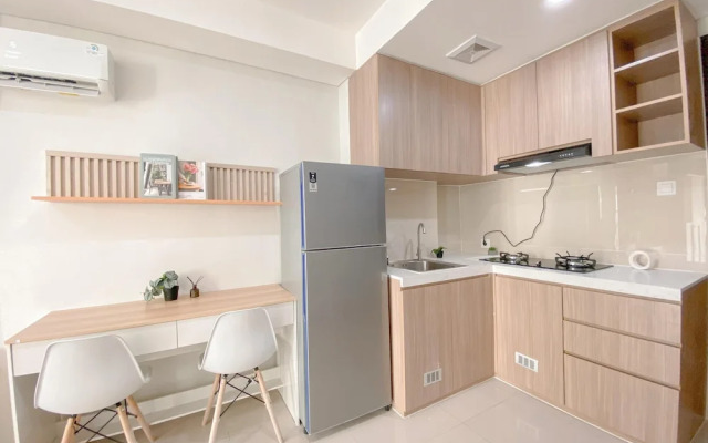 Fully Furnished and Cozy Studio Daan Mogot City Apartment